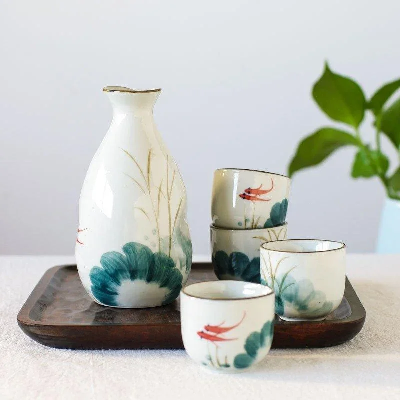 Japanische handgefertigte Goldfisch Keramik Sake Set | Karnz