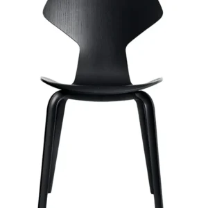 4130 Grand Prix mit Holzbeinen von Arne Jacobsen