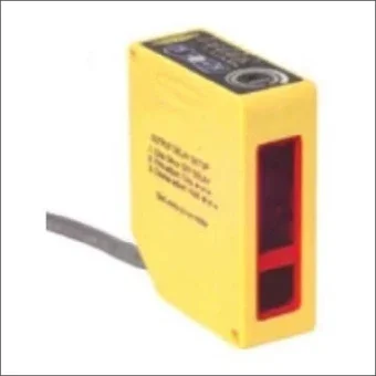 BANNER 3071743 Lichtsensor mit achtergrondfilter
