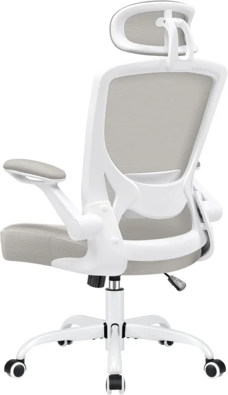 Ergonomischer Bürostuhl mit verstellbarer Kopfstütze und Armlehnen in