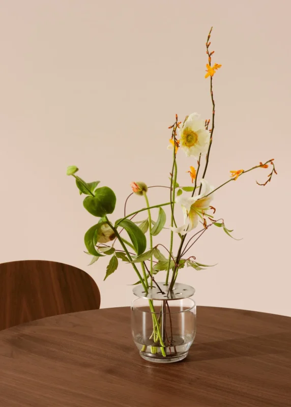 Lille Ikebana Vase, Messing von Jaime Hayon