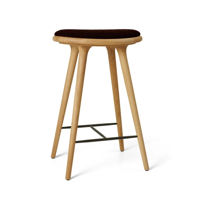 High Stool, olieret Eiche, Kvadrat Baru 0390, 69 cm niedriger Barhocker von Mater