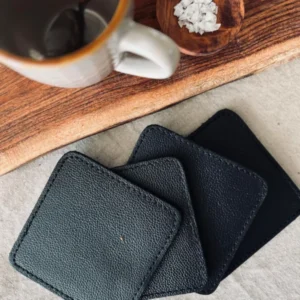 Glasbrik / Coaster - 4 stk Sort bøffellæder - VIAMAJA.DK