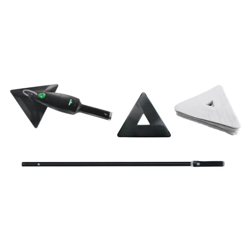 Schwarzer dreieckiger mopkopf mit grünem knopf und griff und schwarzem verlängerungsstab ungener stingray-set 160 os mit quikpads srkod