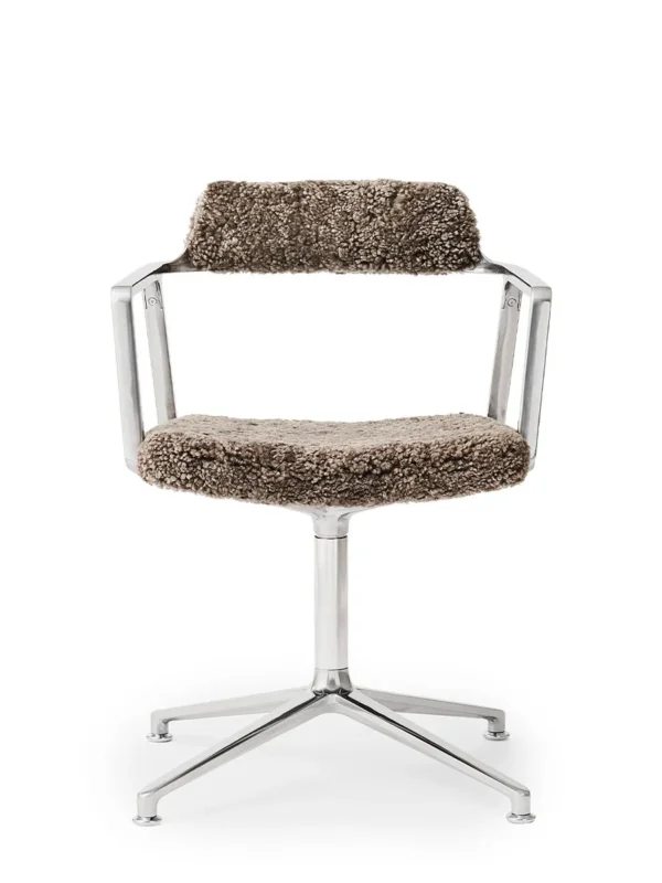 VIPP452 Swivel Chair, curly edition von Vipp